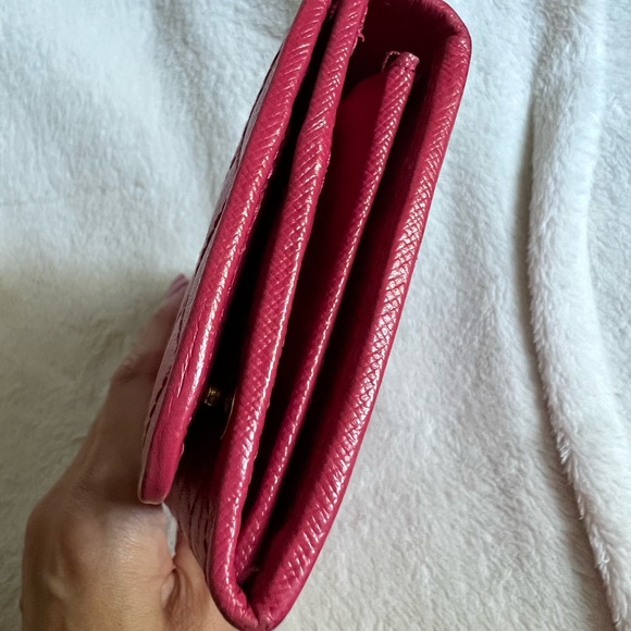 Prada saffiano quilted long wallet hot pink and gold tone hardware w box! EUD - Picture 7 of 16